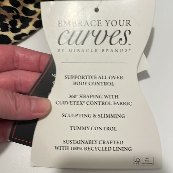 Embrace Your Curves By Miracle Brands Leopard Print One Piece Swim Suit XL NWT - Picture 5 of 5